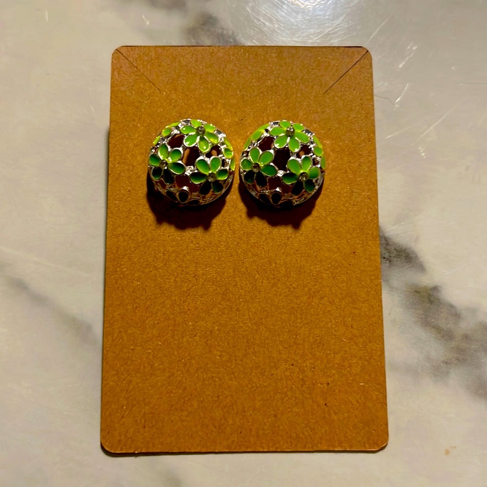 Green Floral Studded Earrings NWOT